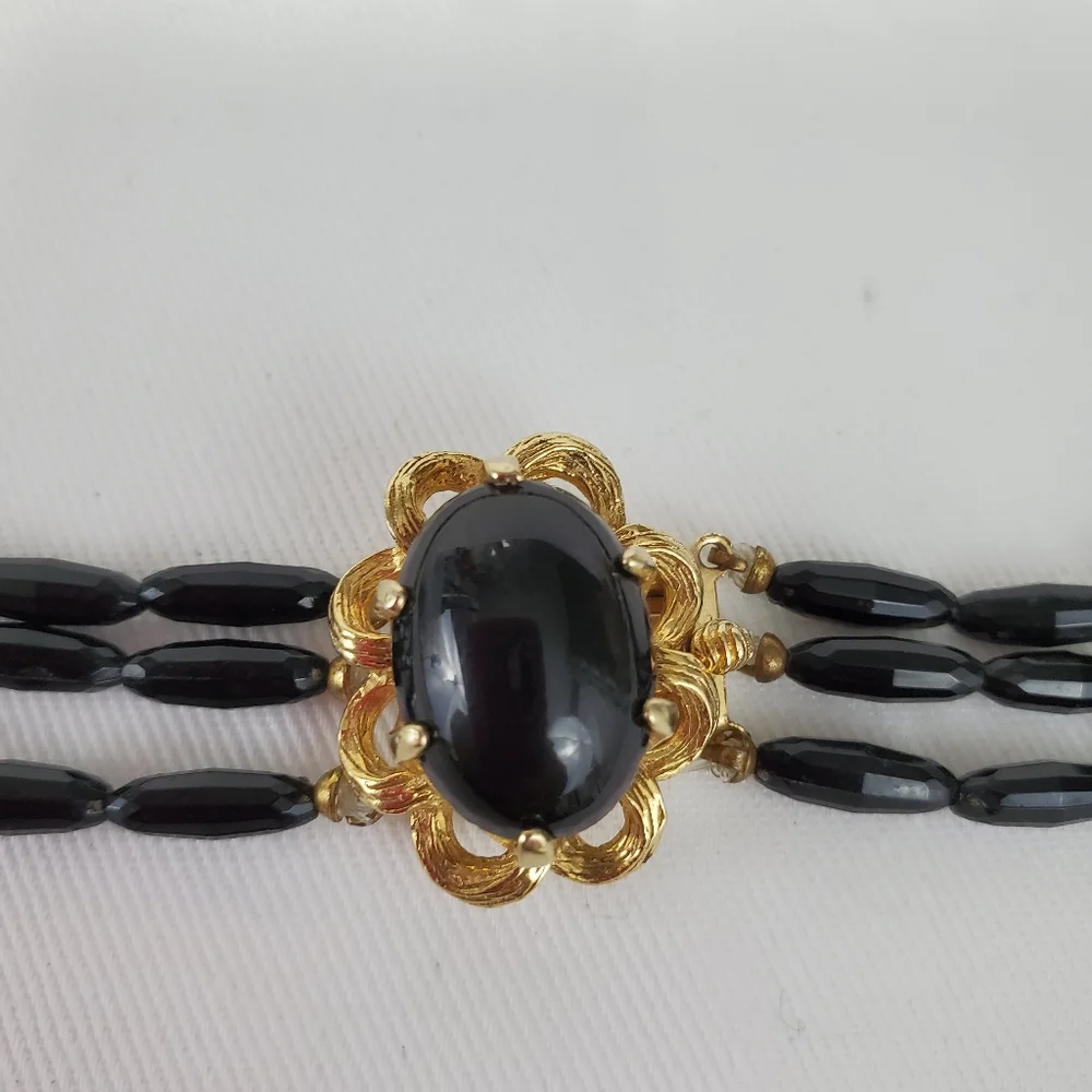 Castlecliff black multi strand Necklace - Picture 6 of 7